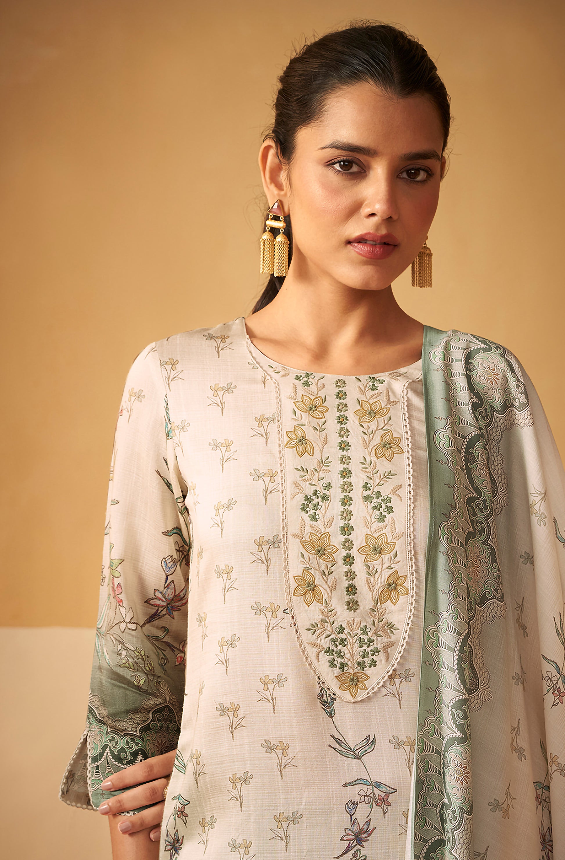 Cream Viscose Floral Embroidered Straight Kurta Set - House of Nari
