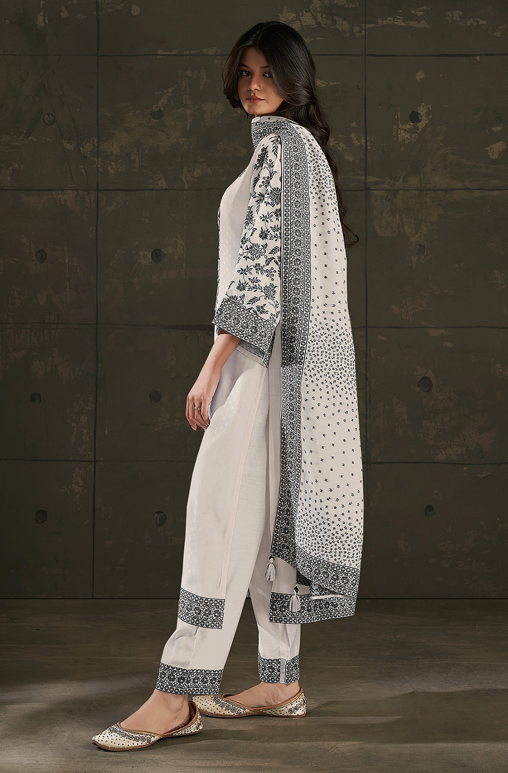 Beige Noir Silk Kurta Set - House of Nari